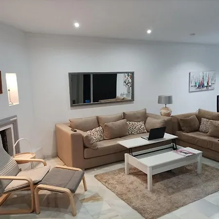Large 2 Bed Puerto Banus Marina Private Parking