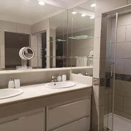 Apartment Large 2 Bed Puerto Banus Marina Private Parking Marbella