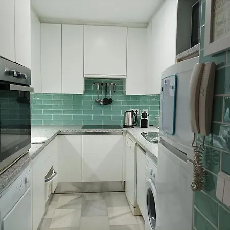 Large 2 Bed Puerto Banus Marina Private Parking