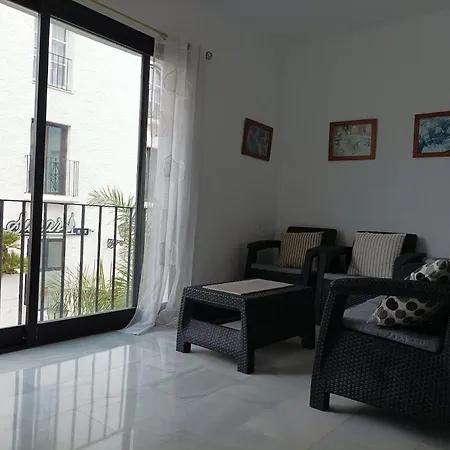 Large 2 Bed Puerto Banus Marina Private Parking Marbella